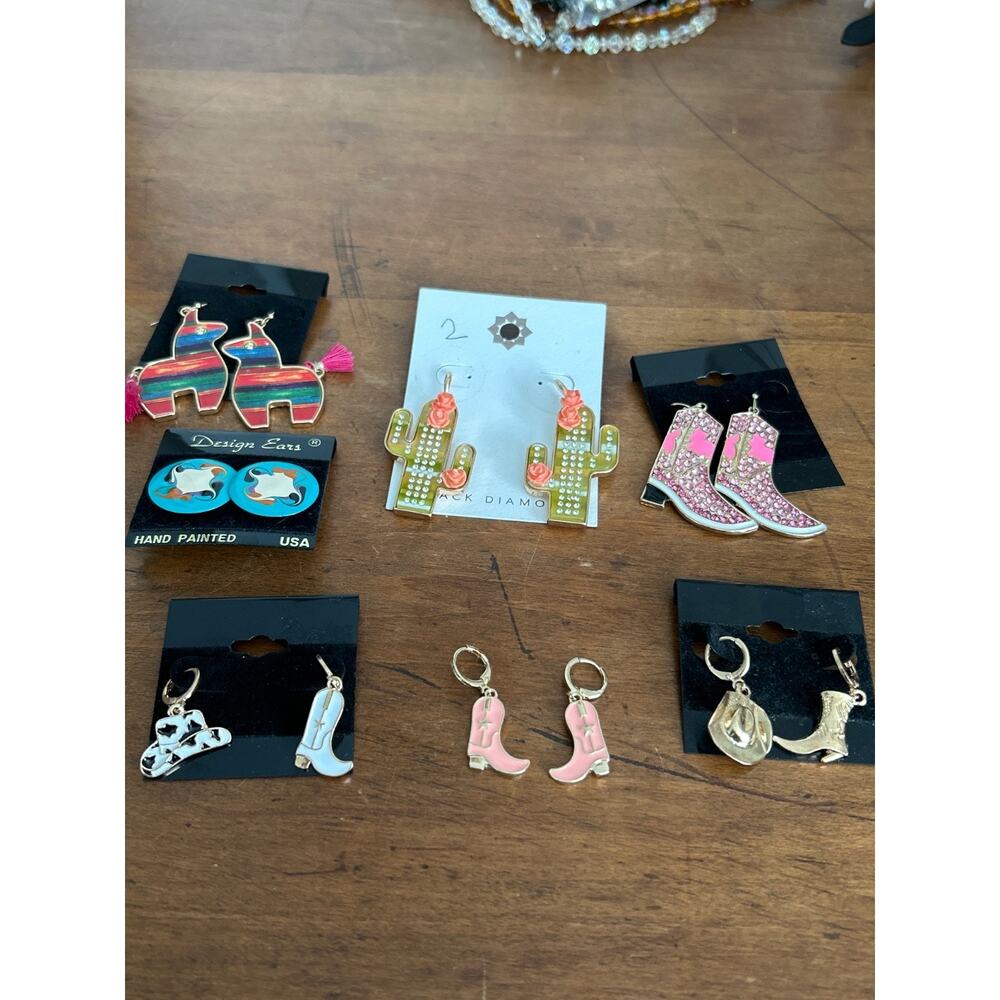 Lot of Western Style Earrings (7)